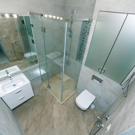 Hotrent City Deluxe Киев Екстериор снимка