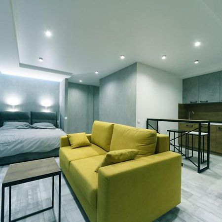 Hotrent City Deluxe Киев Екстериор снимка