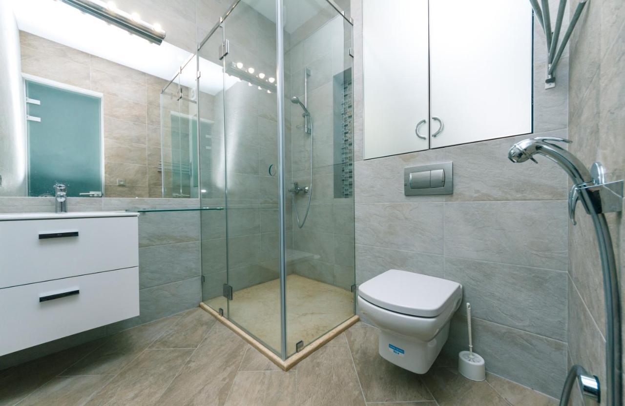 Hotrent City Deluxe Киев Екстериор снимка