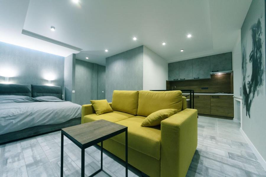 Hotrent City Deluxe Киев Екстериор снимка