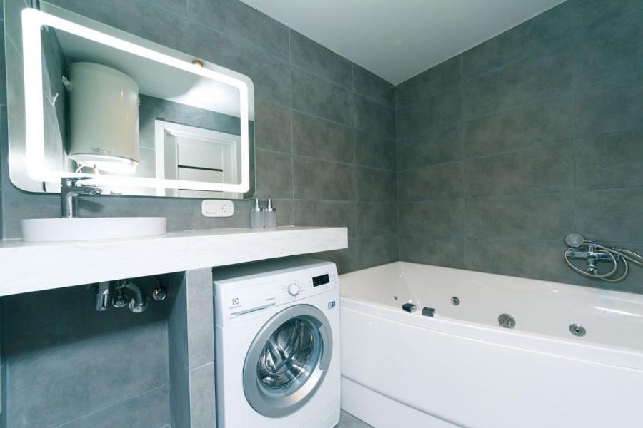 Hotrent City Deluxe Киев Екстериор снимка