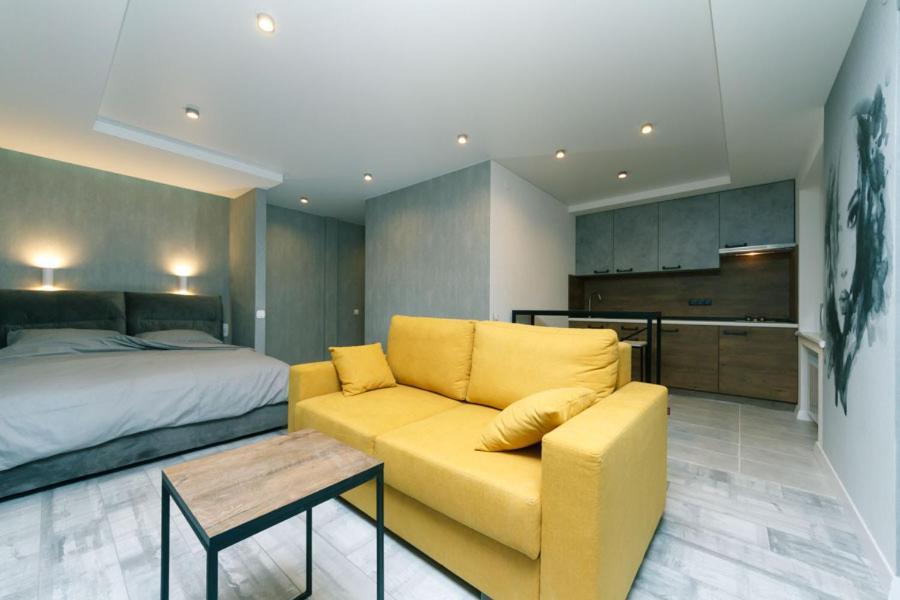 Hotrent City Deluxe Киев Екстериор снимка