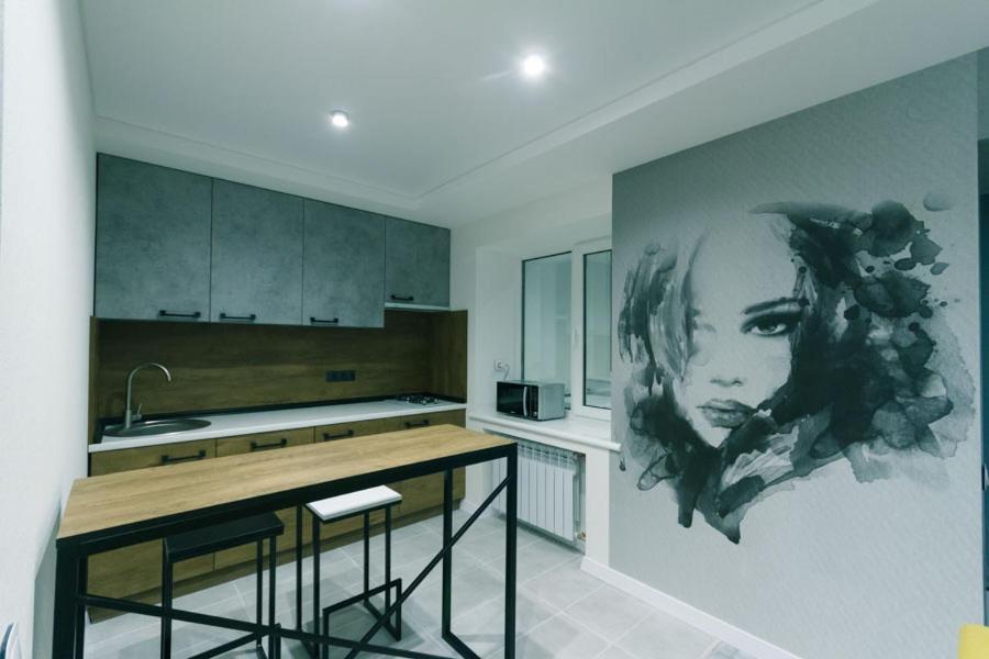 Hotrent City Deluxe Киев Екстериор снимка