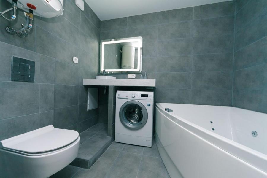 Hotrent City Deluxe Киев Екстериор снимка